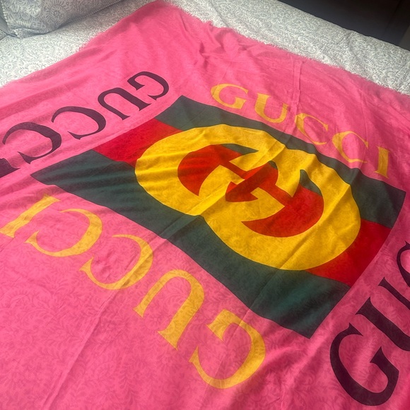 NWT! Gucci Scarf - Picture 3 of 6
